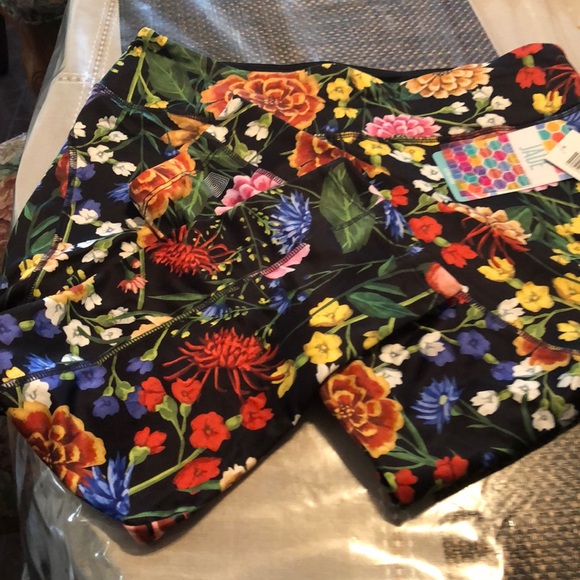 Capris - Picture 3 of 3